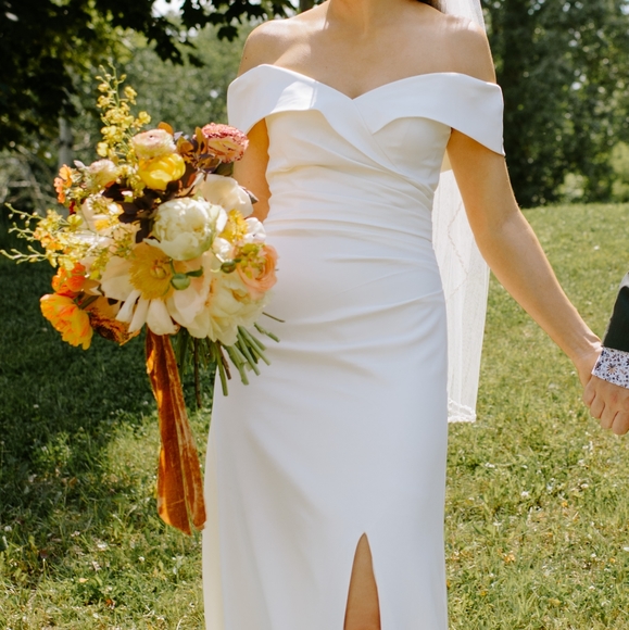 Meet your Posher, Amelia - Picture 3 of 3